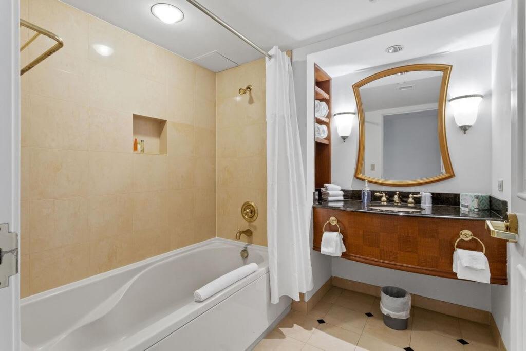 2br 3ba Cozysuites Hard Rock And Ocean Casino Apartment